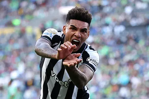 مستوحى من مسلسل أنمي ويعكس شخصيته.. ما سر احتفال إيجور جيسوس لاعب بوتافوجو؟ (صور)